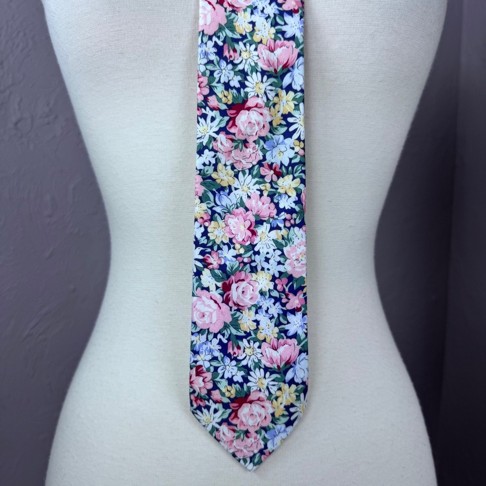 Pretty‎ in Pink style cotton floral tie Handmade Funky style 80s style 90s style